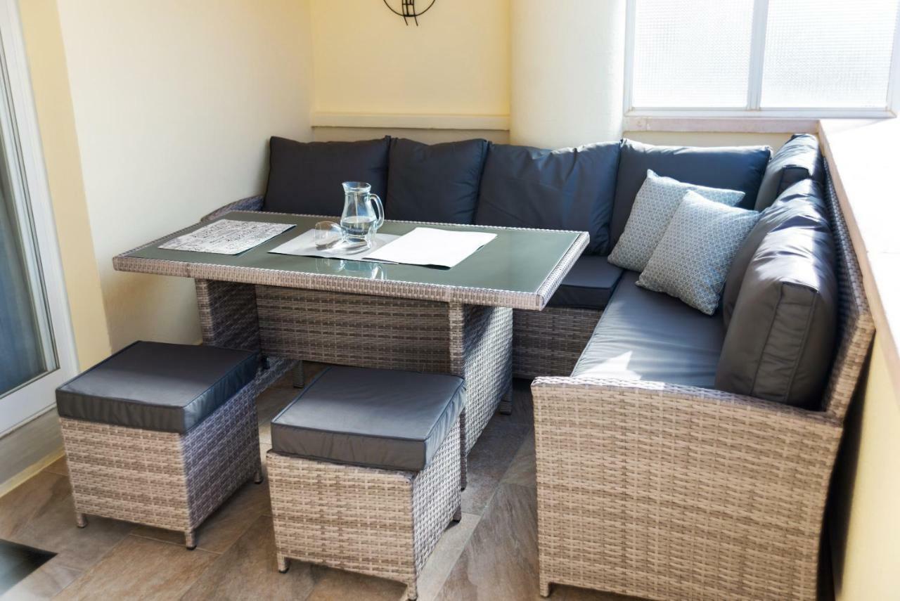 Holiday Penthouse Jardin 또레비에하 외부 사진